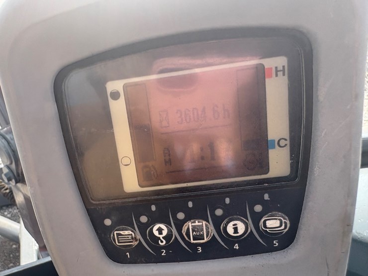 kubota-kx040-4-image-17