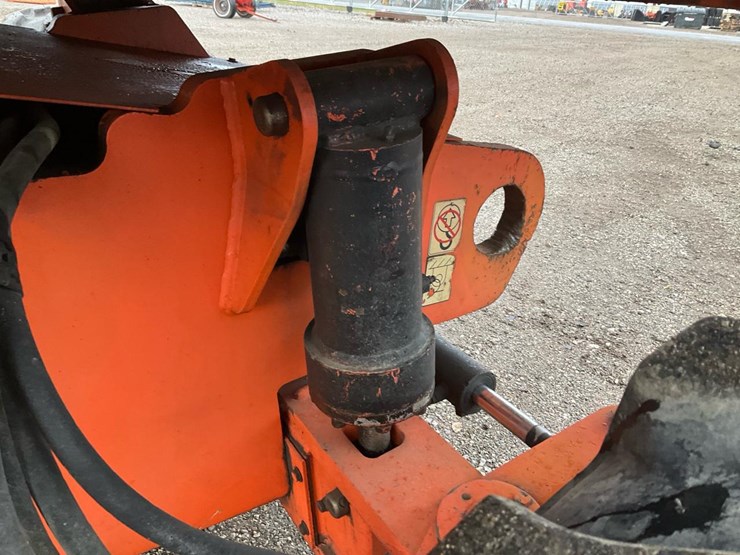 jlg-600s-image-28