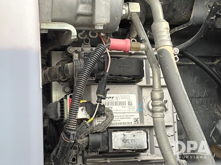 case-ih-patriot-3340-image-41