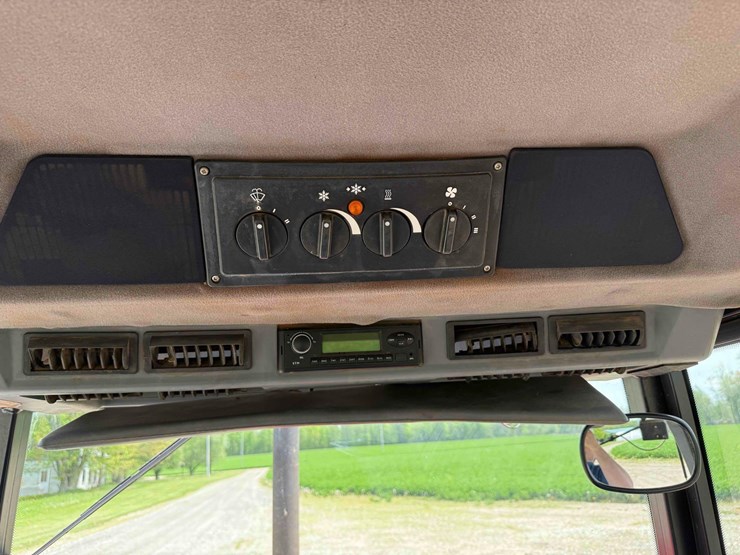 case-ih-5250-image-24