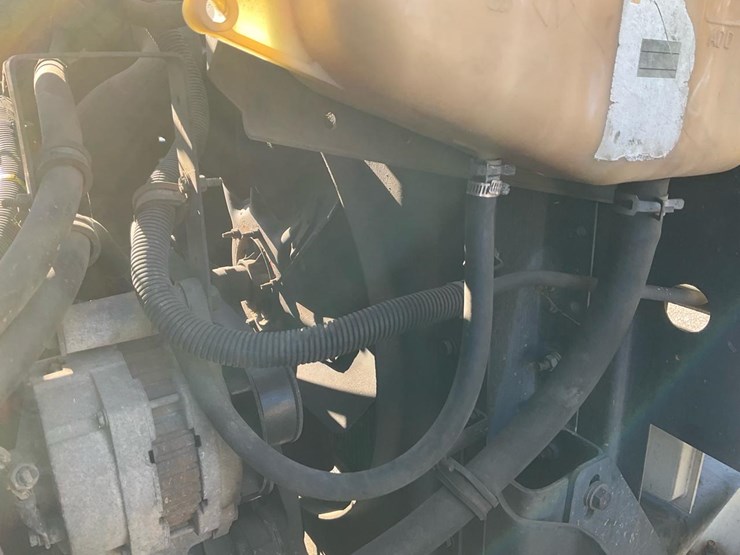 2001-international-4900-image-90