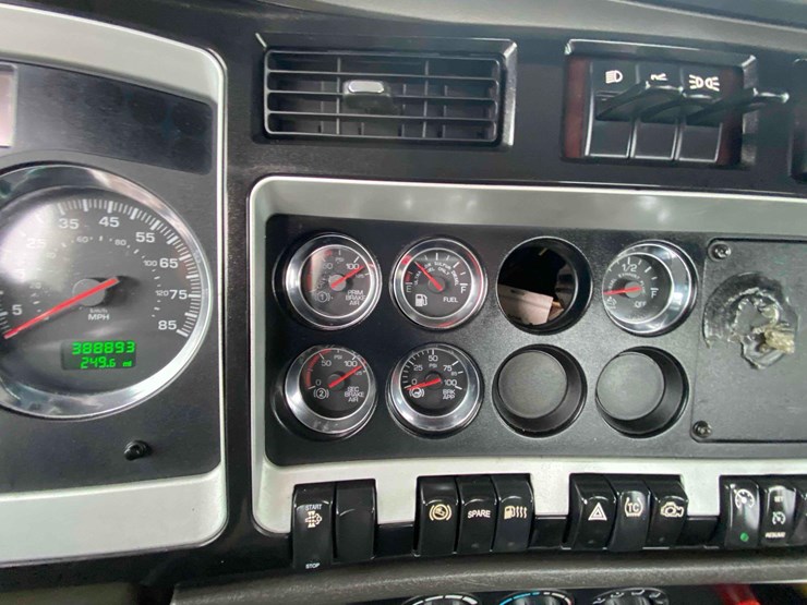 2016-kenworth-t400-image-47