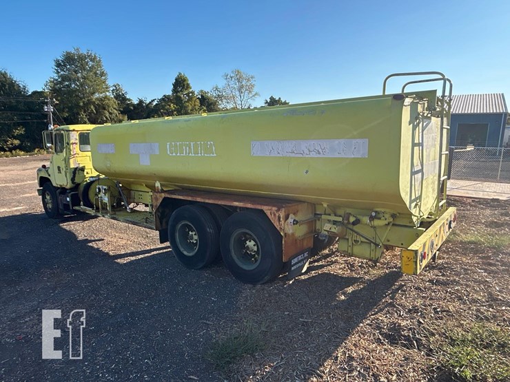 1981-caterpillar-3208-image-3