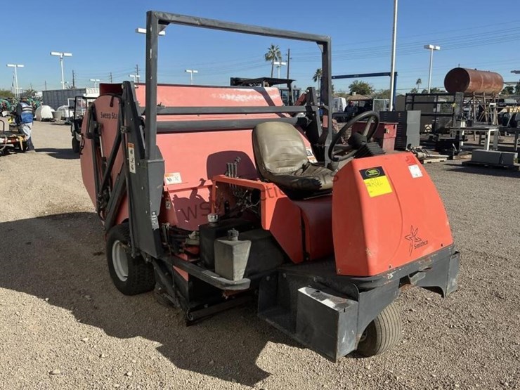 smithco-sweep-star-60-mower-image-4