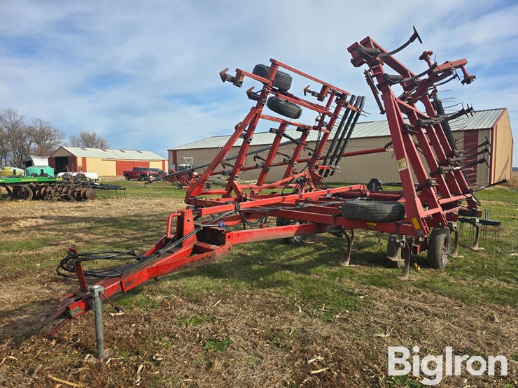 case-ih-4800-image-1
