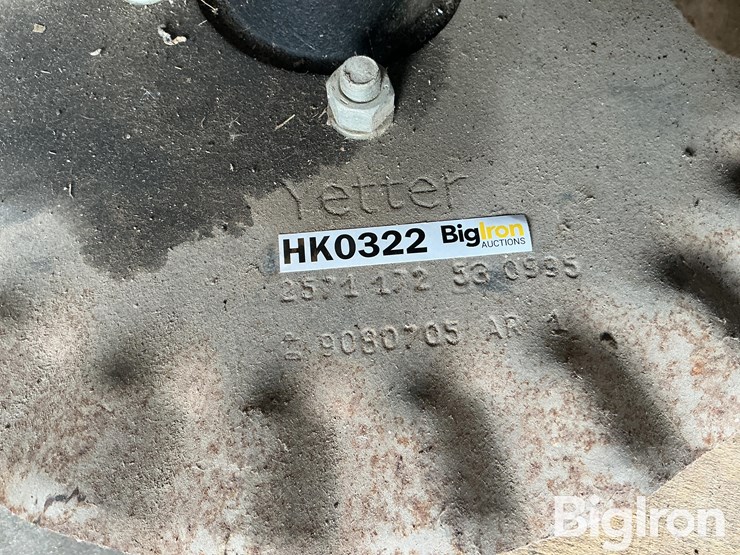 yetter-fertilizer-opening-disks-image-18