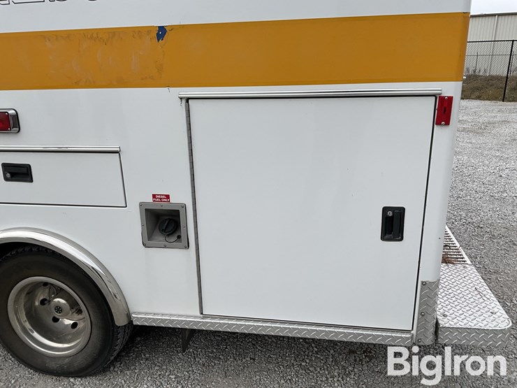 2001-ford-e350-image-19