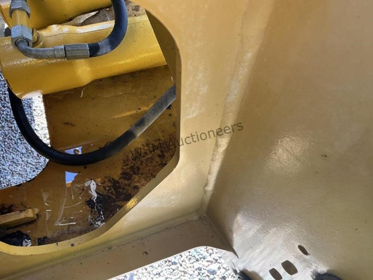 john-deere-110-image-29