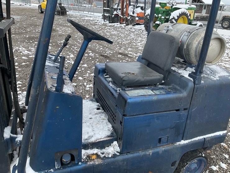 #1354-•-caterpillar-t80b-forklift-image-25