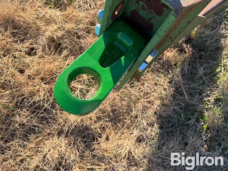 john-deere-32-image-9