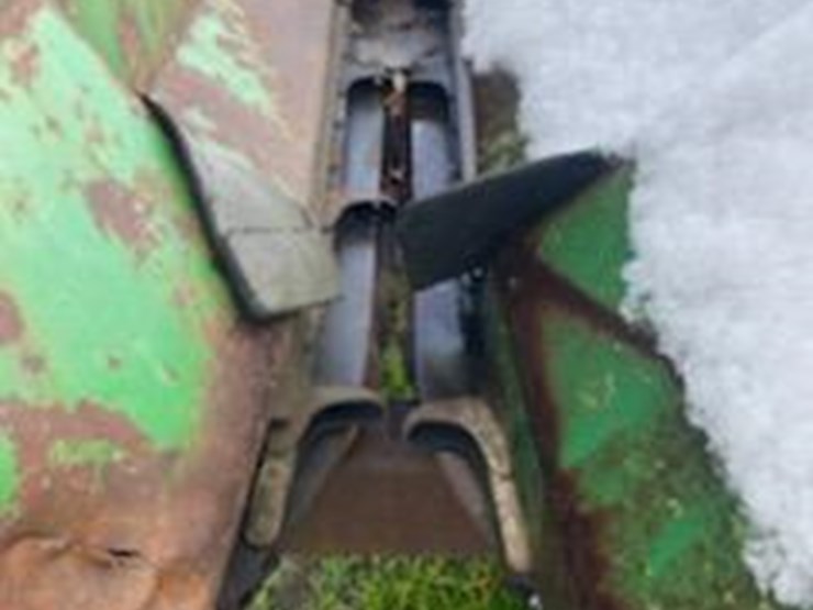 john-deere-843-image-8