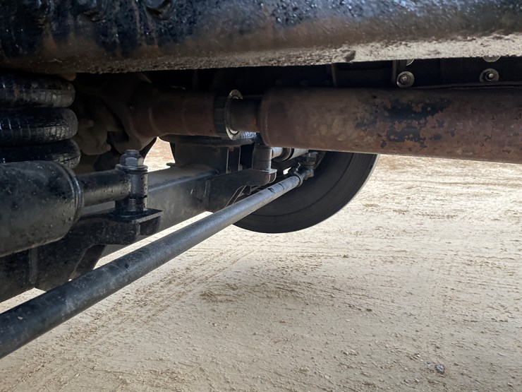 peterbilt-357-image-32