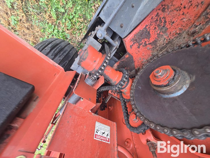 massey-ferguson-2756-image-14