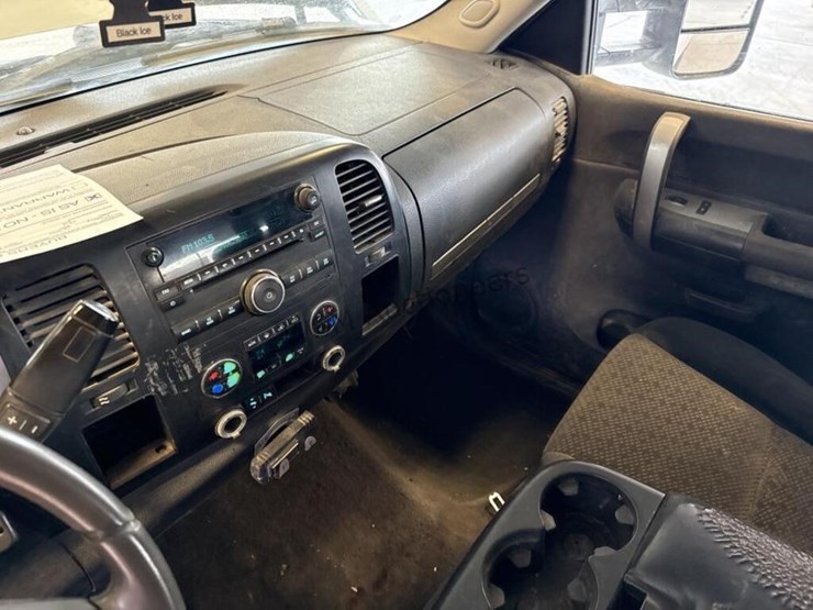 chevrolet-silverado-2500hd-image-22