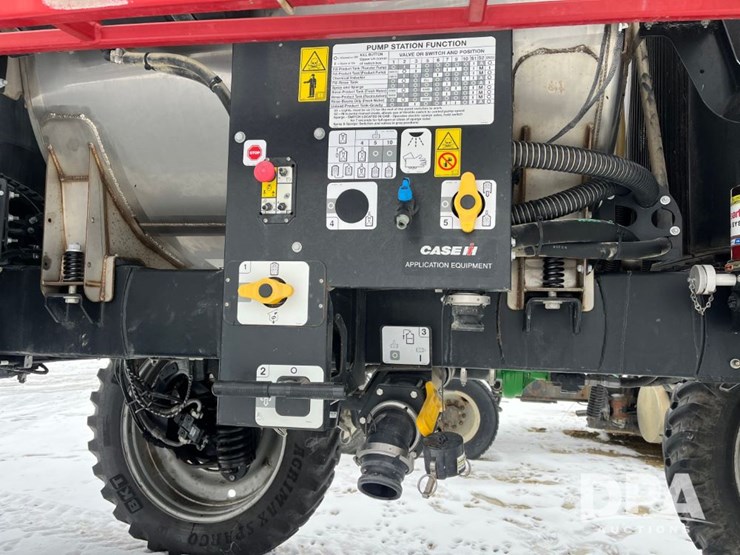 case-ih-patriot-3340-image-43