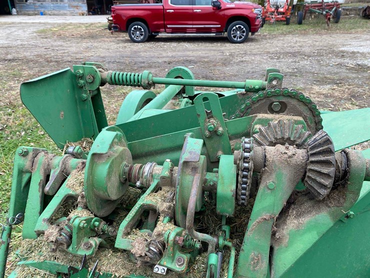 john-deere-14t-image-6