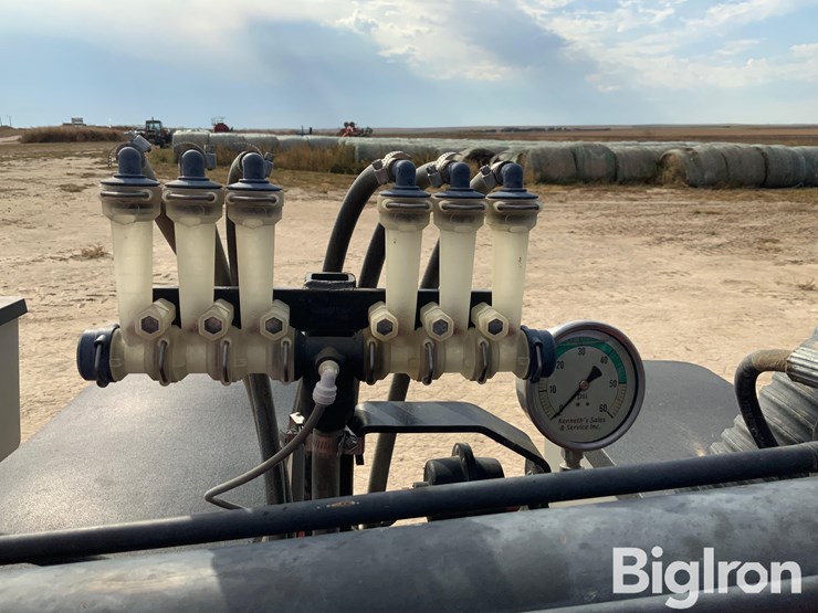 case-ih-1200-image-11