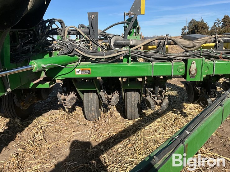 2008-john-deere-1770nt-image-10