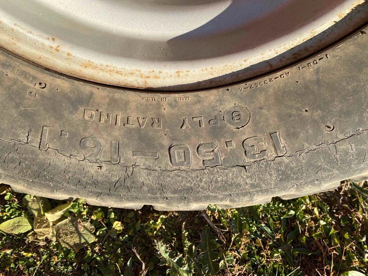 case-ih-1350-image-37