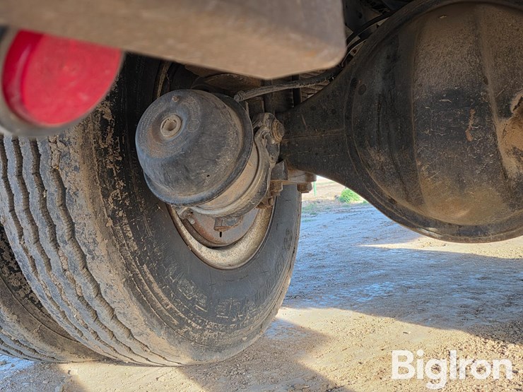 1982-caterpillar-3208-image-19