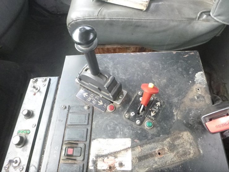 international-durastar-4400-image-6