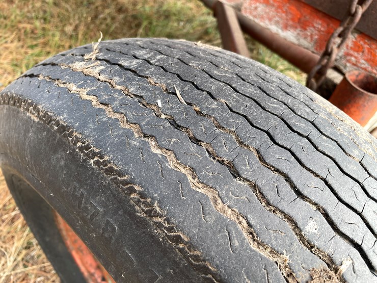 #206-•-kory-gravity-box-on-running-gear-(boyceville,-wi)-image-34