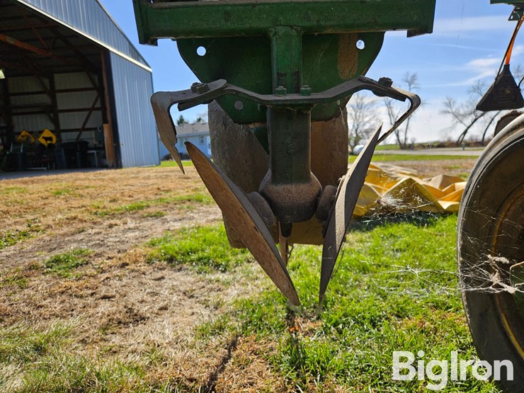 john-deere-7000-image-16