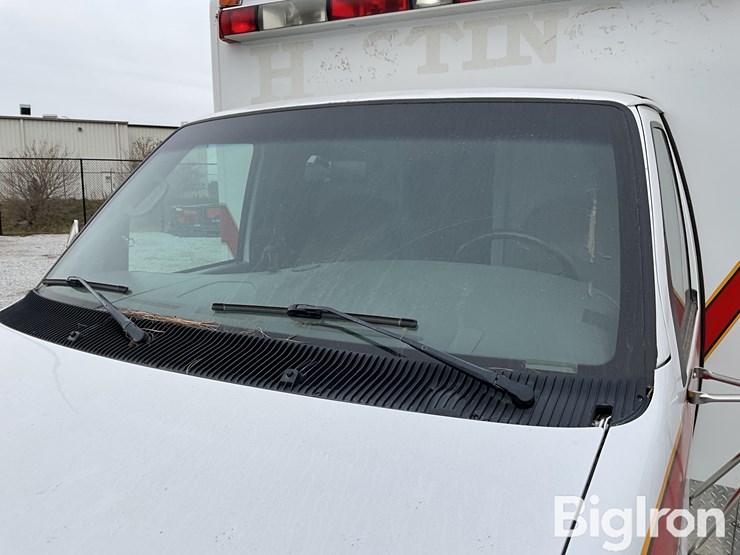 2001-ford-e350-image-10