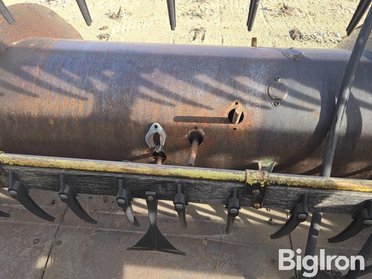 john-deere-216-image-14