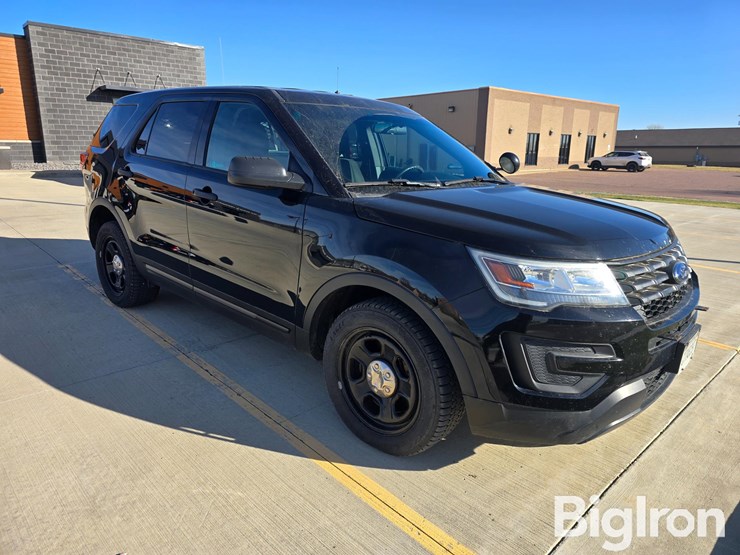 ford-explorer-police-interceptor-image-3