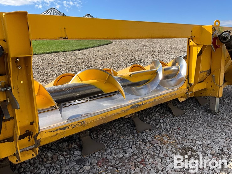 new-holland-980cr-image-11