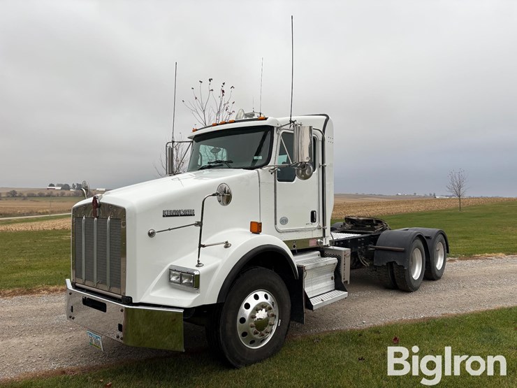 kenworth-t800-image-1