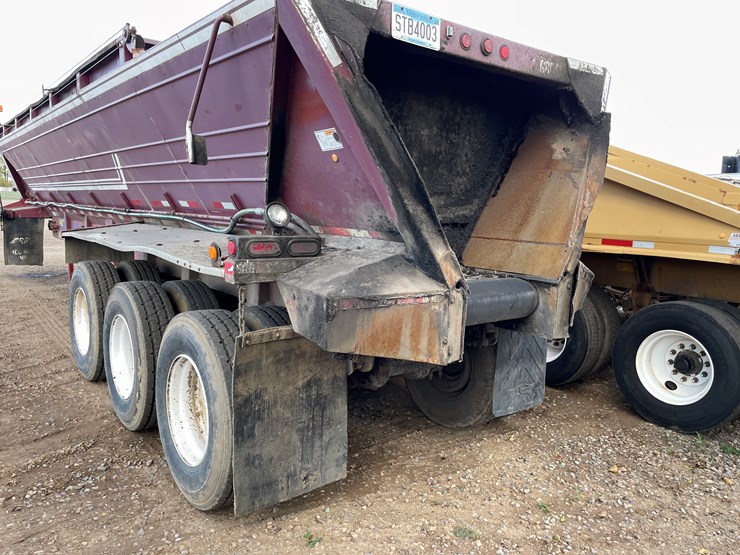 red-river-live-bottom-image-3