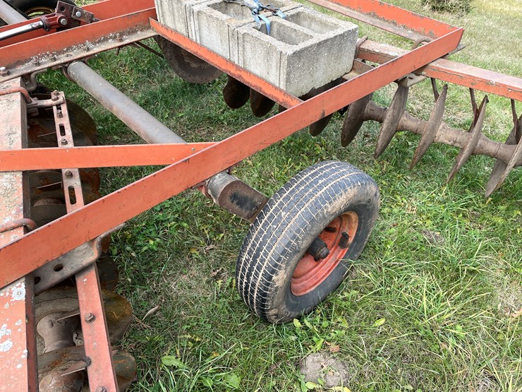 international-370-image-13