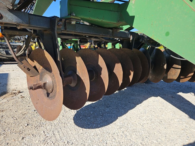 john-deere-630-image-5