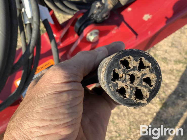 2009-case-ih-690-image-13