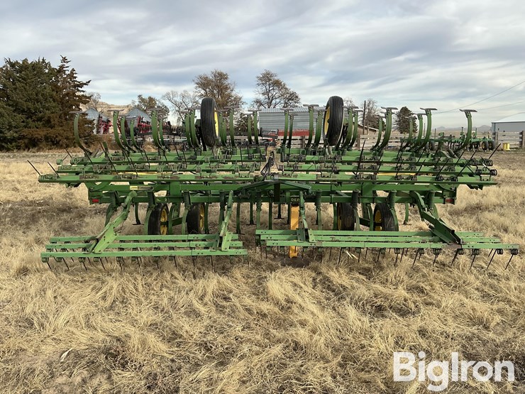 john-deere-1010-image-6