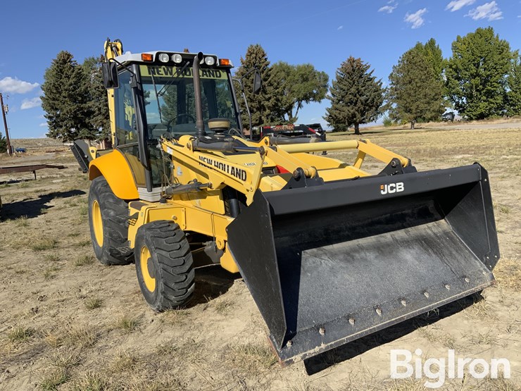 2013-new-holland-b95b-image-3