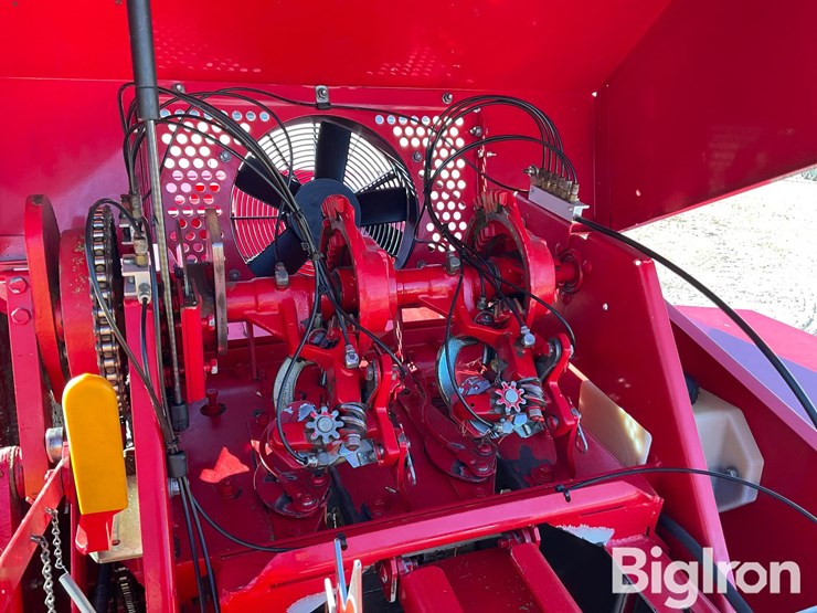 massey-ferguson-1840-image-18