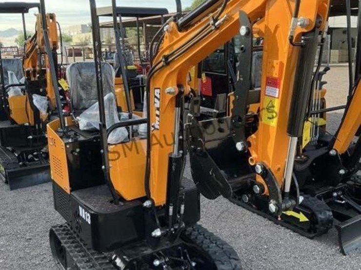 2025-miva-13-mini-excavator-image-1