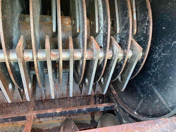 case-ih-1350-image-23