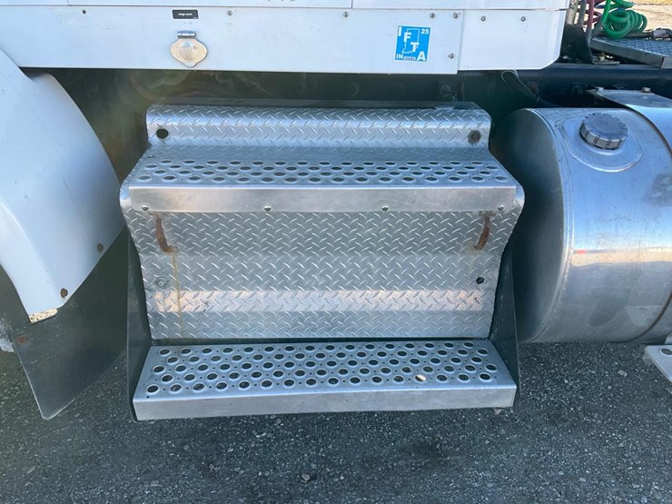 kenworth-t800-image-21