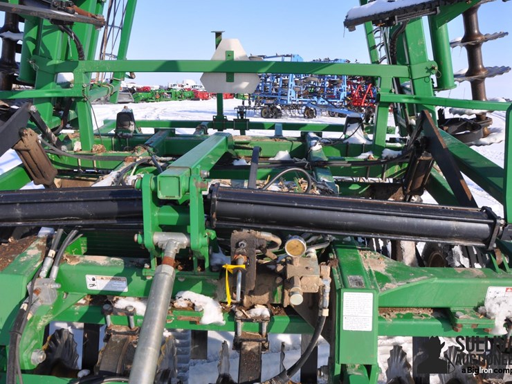 great-plains-2400tt-image-19