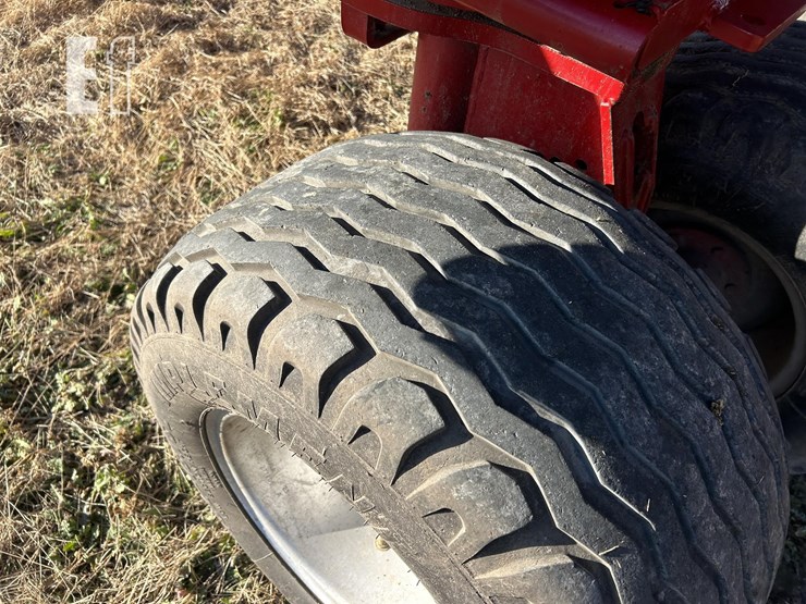 2013-case-ih-1265-image-32