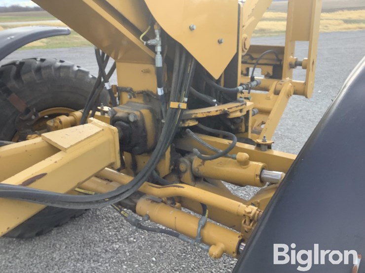 2012-caterpillar-140m2-vhp-plus-image-12