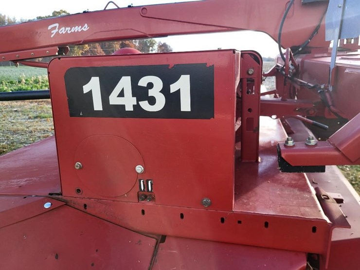 new-holland-1431-image-25