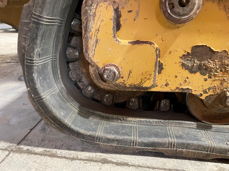 caterpillar-249d-image-14