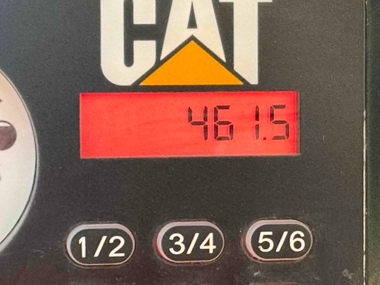 caterpillar-236d-image-32