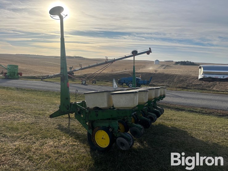 john-deere-7000-image-7