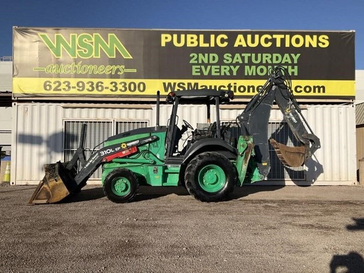 2018-deere-310l-ep-image-1